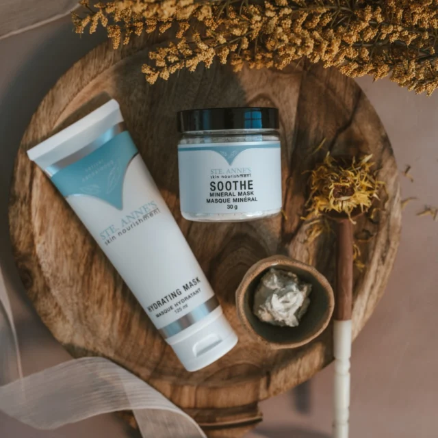 As the crisp autumn air settles in, our skin deserves a little extra love.  The Autumn Glow Ritual Bundle brings together nourishing essentials like the Gommage exfoliant and Hydrating Mask to keep your skin glowing and refreshed this season.  Shop now - link in bio#FallGlow #SkinNourishment #SteAnnes