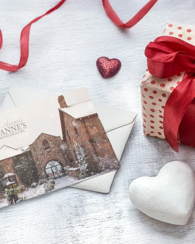 Love is in the air and the perfect gift of relaxation is just a click away.  Whether its an e-gift card for instant joy or a beautifully packaged card shipped to their door, a Ste. Annes gift card lets them choose their ideal escape. Give the gift of calm and time well spent. Link in bio#ValentinesDay #GiftOfRelaxation #SteAnnesSpa