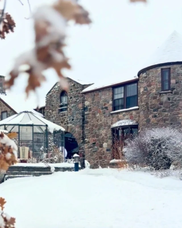 Last chance to experience winter at Ste. Annes Spa! Snow-draped landscapes and cozy spa moments await this February. Dont miss out on our Winter Bliss Day Spa Packageyour chance to the best savings of the season! Call our team at 1-888-346-6772 for rates and availability.#winterspa #wintercastle #winterinthecountry #ontariospa #steannesspa